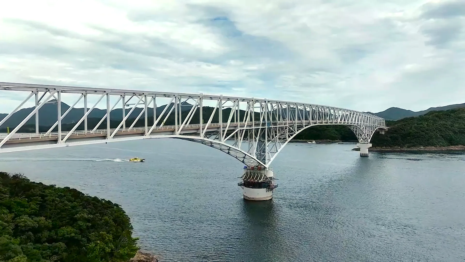 truss bridge