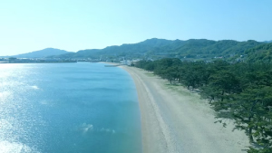 長大な砂浜